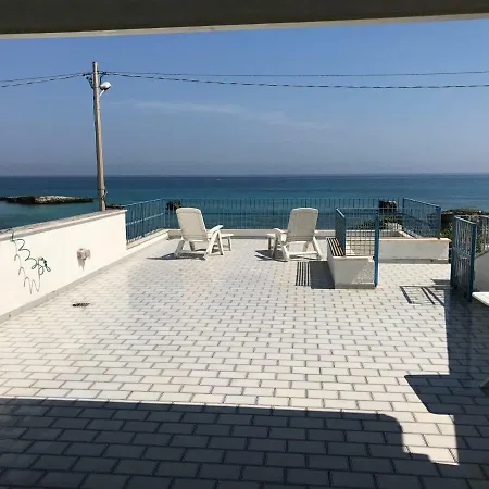 Lungomare Lägenhet *